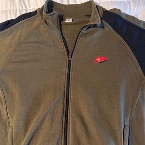 KardioMatters sweater Olive and Black!